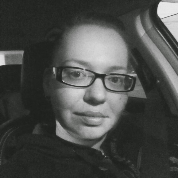 Meet your Posher, Tara - Picture 1 of 1